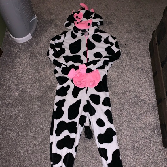 Secret Treasures Other - Cow pajamas